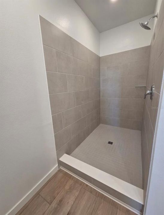 En Renta: $2,100 (3 camas, 2 baños, 2000 Pies cuadrados)
