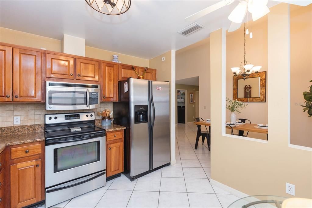 En Venta: $449,900 (3 camas, 2 baños, 1408 Pies cuadrados)