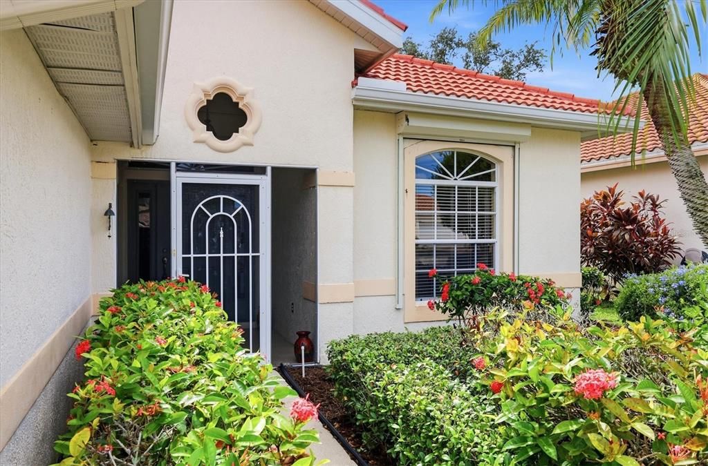 En Venta: $499,000 (3 camas, 2 baños, 1983 Pies cuadrados)