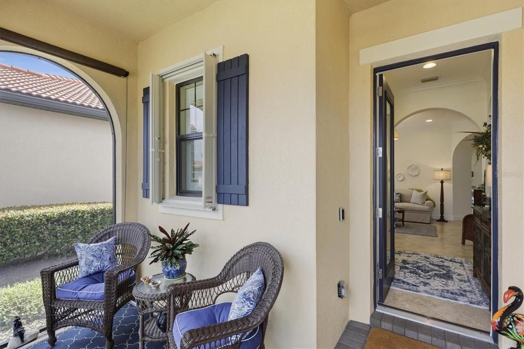 En Venta: $579,500 (2 camas, 2 baños, 1921 Pies cuadrados)