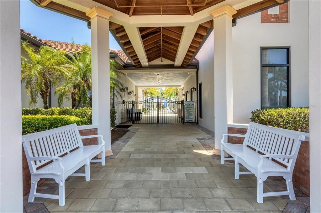 En Venta: $579,500 (2 camas, 2 baños, 1921 Pies cuadrados)