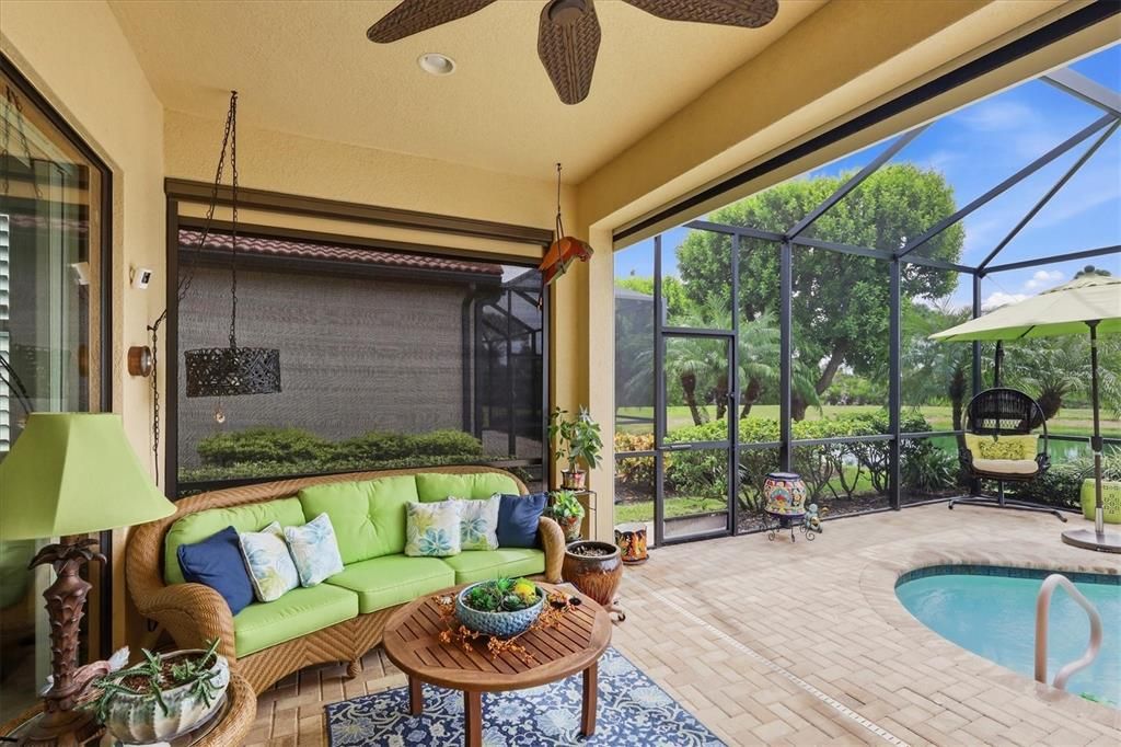 En Venta: $579,500 (2 camas, 2 baños, 1921 Pies cuadrados)