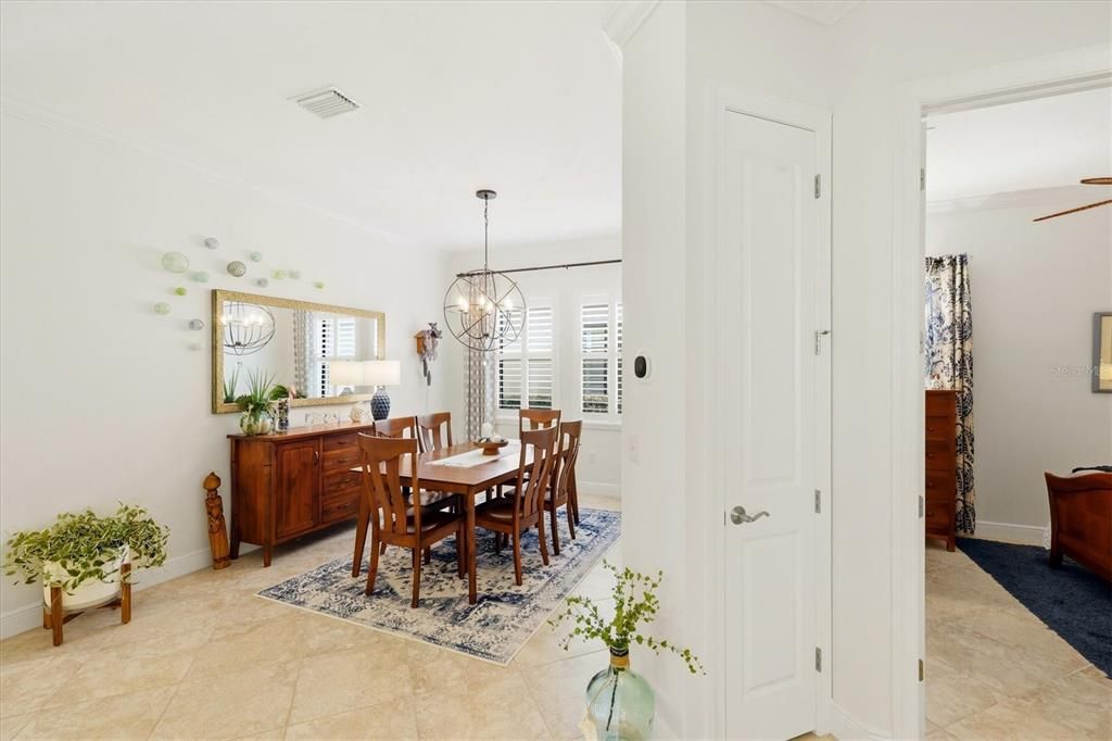En Venta: $579,500 (2 camas, 2 baños, 1921 Pies cuadrados)