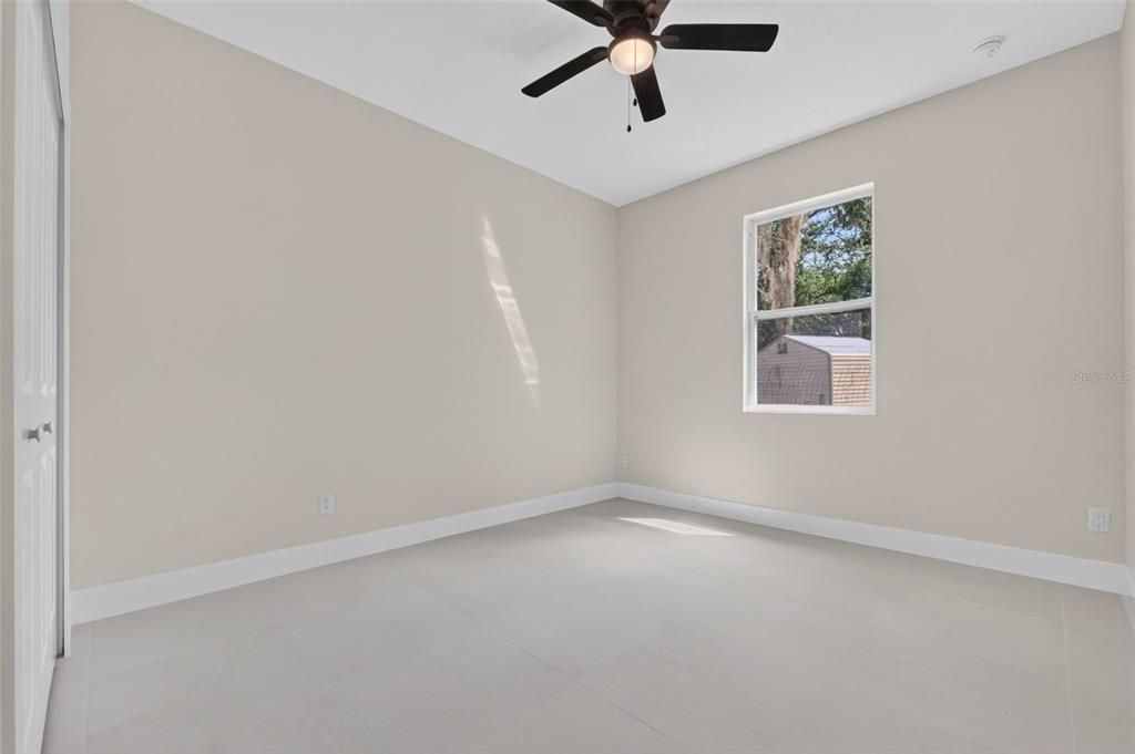 For Sale: $319,900 (3 beds, 2 baths, 1644 Square Feet)