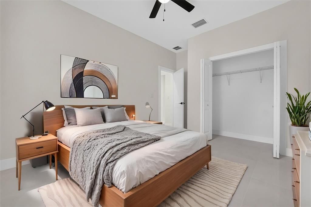 For Sale: $319,900 (3 beds, 2 baths, 1644 Square Feet)