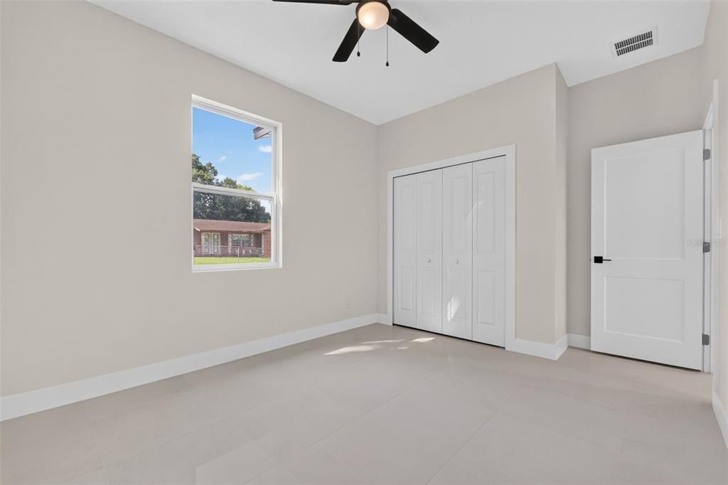 For Sale: $319,900 (3 beds, 2 baths, 1644 Square Feet)