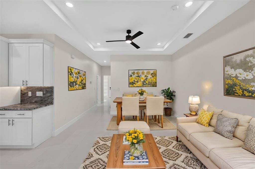 For Sale: $319,900 (3 beds, 2 baths, 1644 Square Feet)