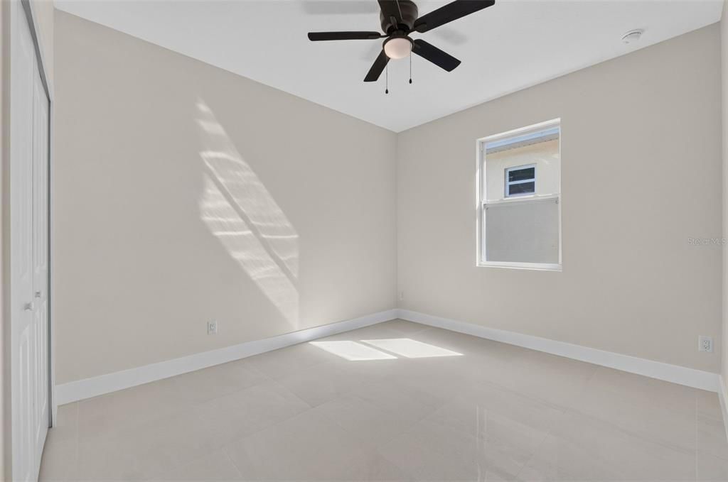 For Sale: $319,900 (3 beds, 2 baths, 1644 Square Feet)