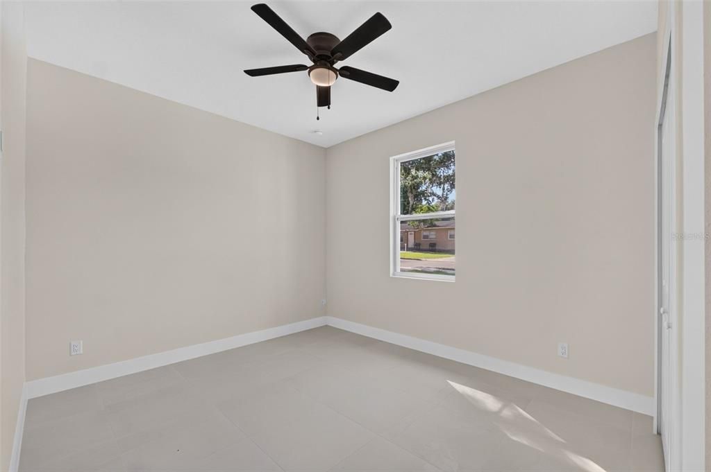 For Sale: $319,900 (3 beds, 2 baths, 1644 Square Feet)