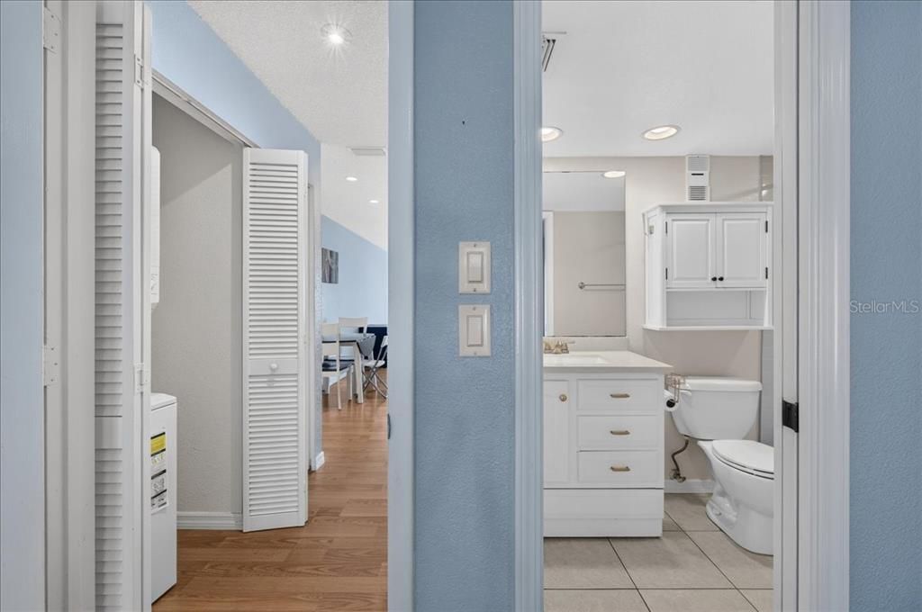 For Sale: $149,900 (1 beds, 1 baths, 707 Square Feet)
