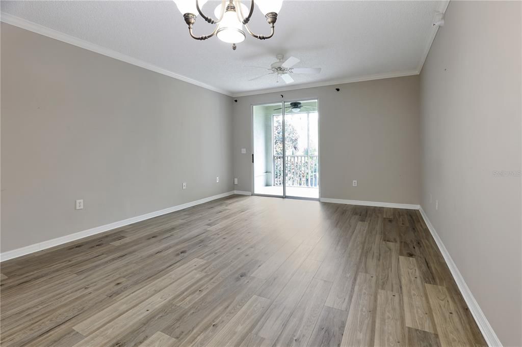 В аренду: $1,975 (3 спален, 3 ванн, 1359 Квадратных фут)