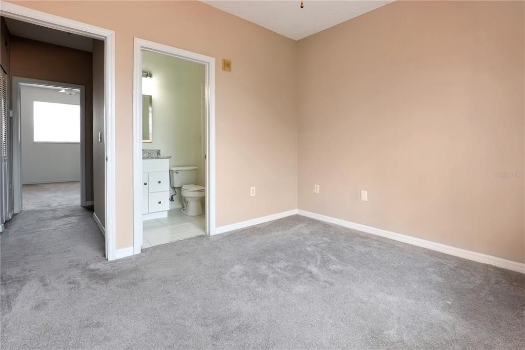 В аренду: $1,975 (3 спален, 3 ванн, 1359 Квадратных фут)