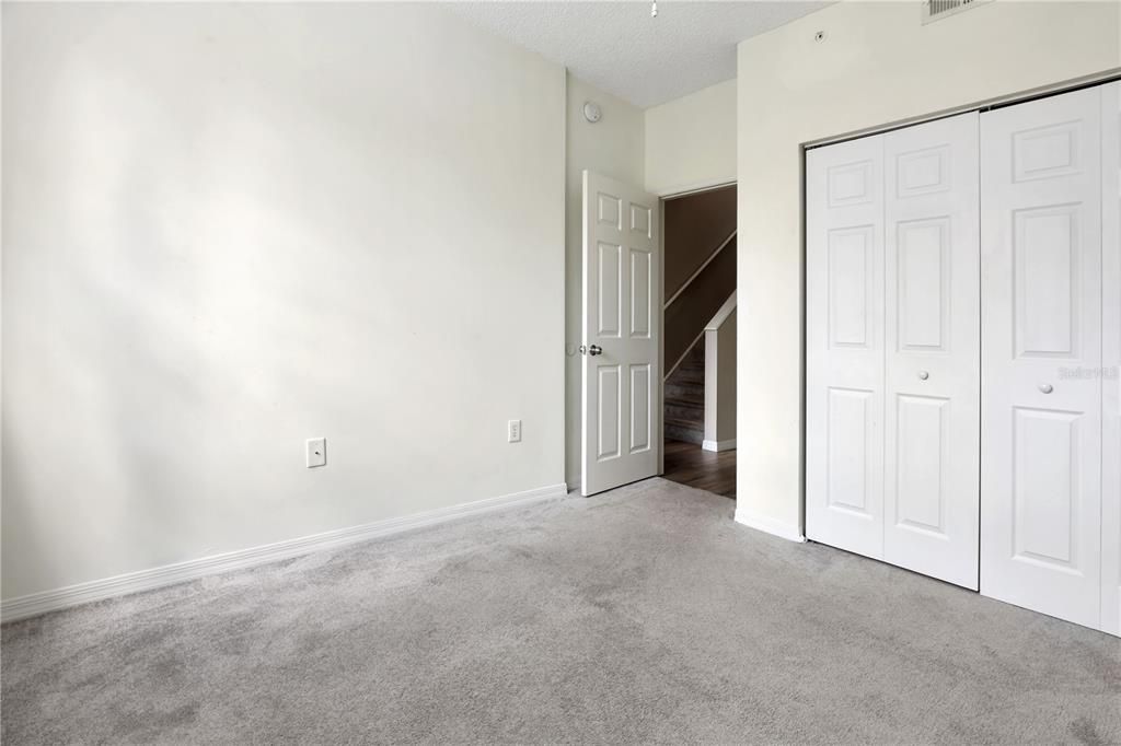 В аренду: $1,975 (3 спален, 3 ванн, 1359 Квадратных фут)
