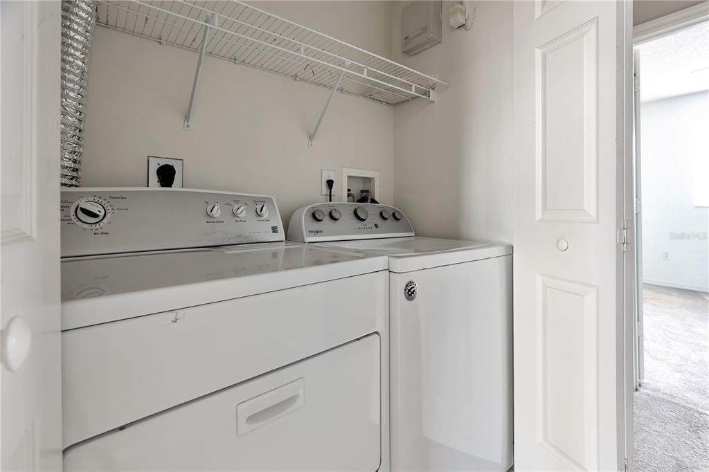 В аренду: $1,975 (3 спален, 3 ванн, 1359 Квадратных фут)
