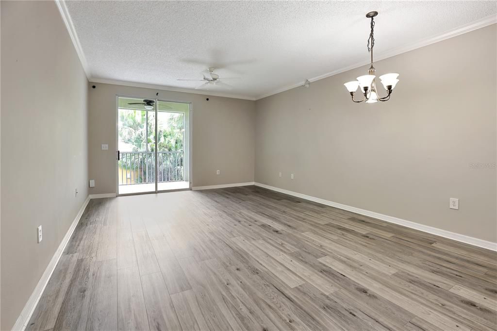 В аренду: $1,975 (3 спален, 3 ванн, 1359 Квадратных фут)