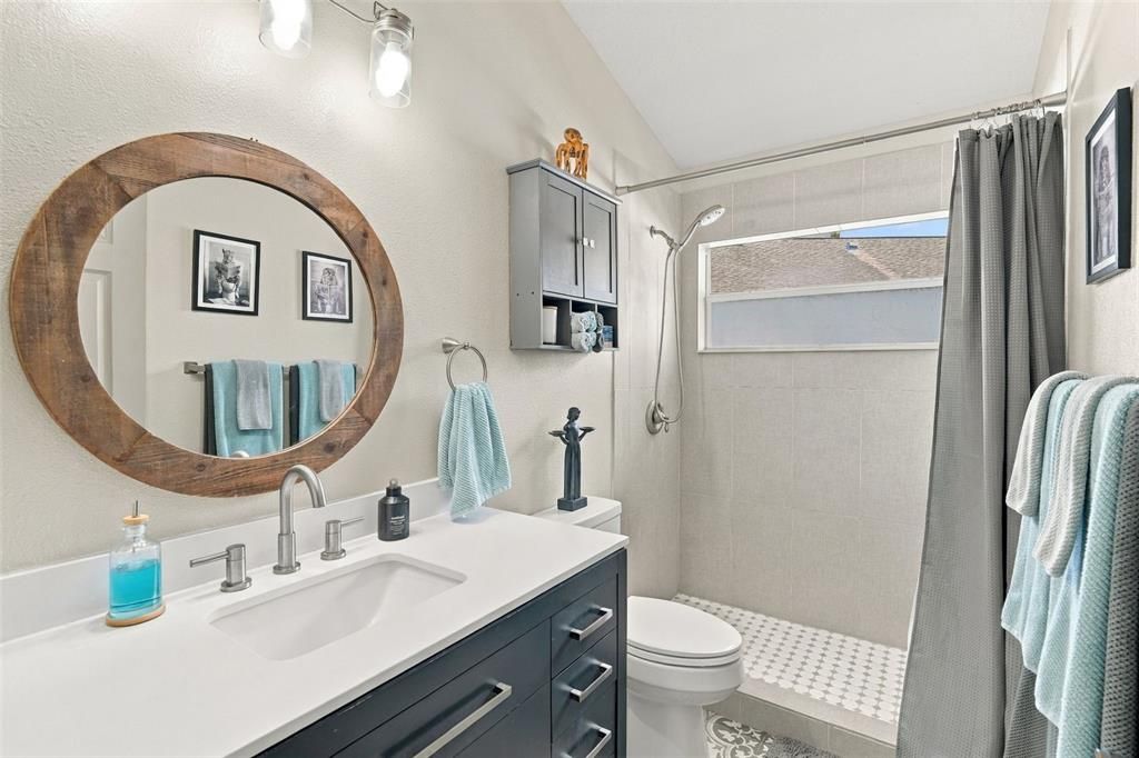 For Sale: $399,900 (3 beds, 2 baths, 1841 Square Feet)