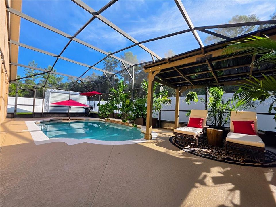 For Sale: $399,900 (3 beds, 2 baths, 1841 Square Feet)