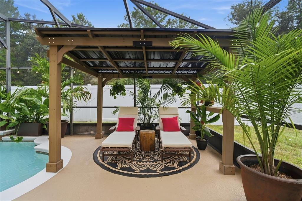 For Sale: $399,900 (3 beds, 2 baths, 1841 Square Feet)