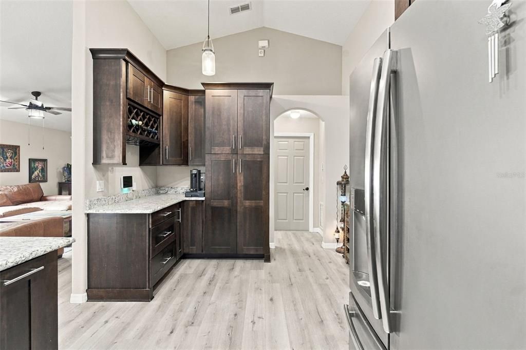For Sale: $399,900 (3 beds, 2 baths, 1841 Square Feet)
