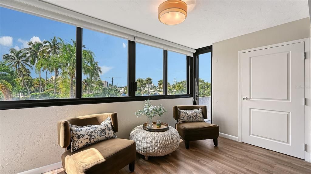 For Sale: $634,900 (2 beds, 2 baths, 1152 Square Feet)