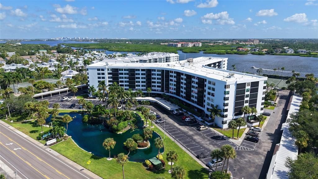 For Sale: $634,900 (2 beds, 2 baths, 1152 Square Feet)