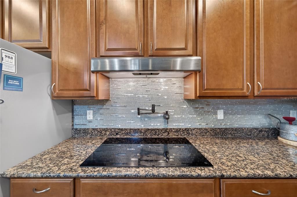 En Venta: $395,777 (4 camas, 3 baños, 2466 Pies cuadrados)