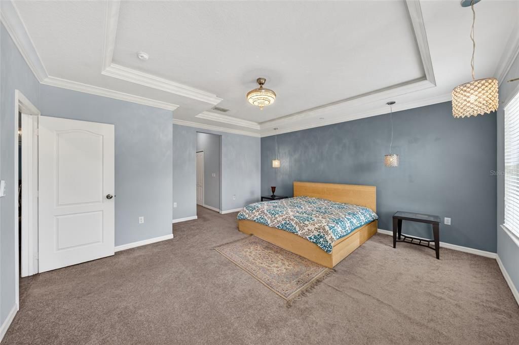 En Venta: $395,777 (4 camas, 3 baños, 2466 Pies cuadrados)