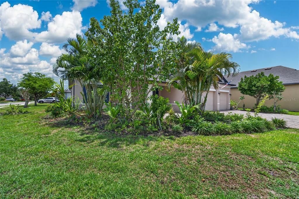 En Venta: $395,777 (4 camas, 3 baños, 2466 Pies cuadrados)