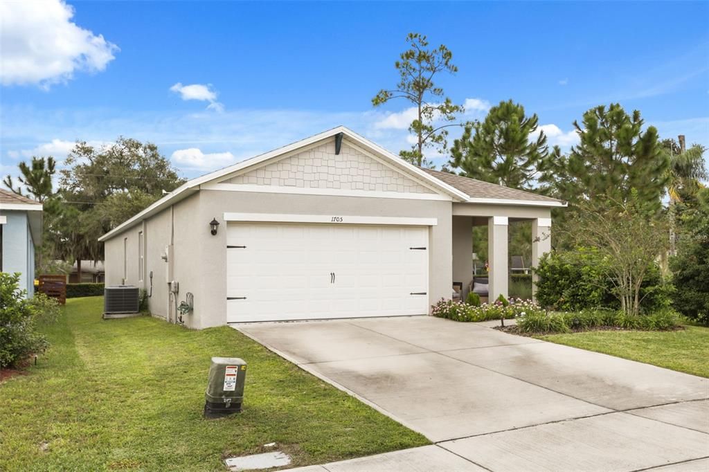 For Sale: $328,900 (3 beds, 2 baths, 1617 Square Feet)