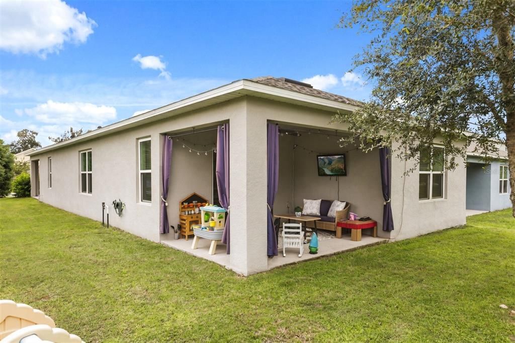 For Sale: $328,900 (3 beds, 2 baths, 1617 Square Feet)