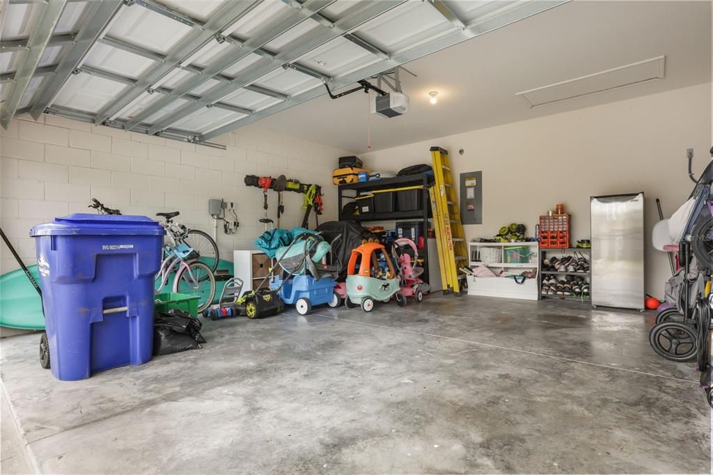 For Sale: $328,900 (3 beds, 2 baths, 1617 Square Feet)