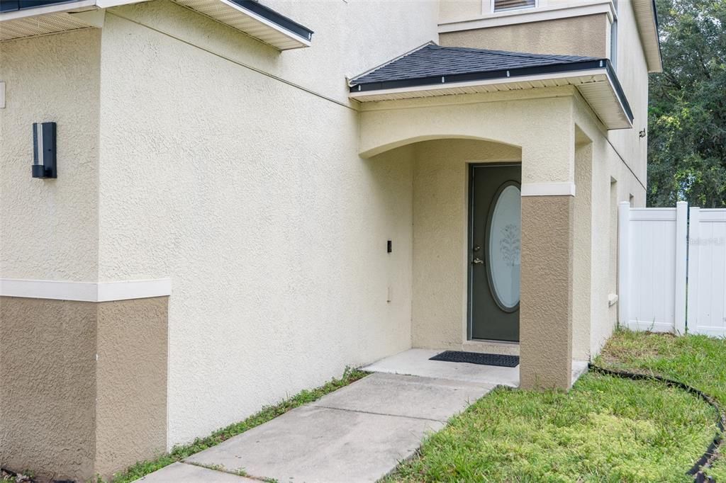 En Venta: $330,000 (4 camas, 2 baños, 1873 Pies cuadrados)