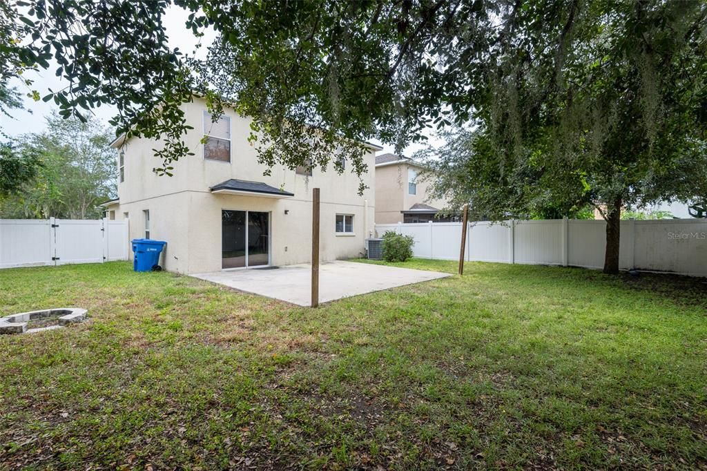 En Venta: $330,000 (4 camas, 2 baños, 1873 Pies cuadrados)