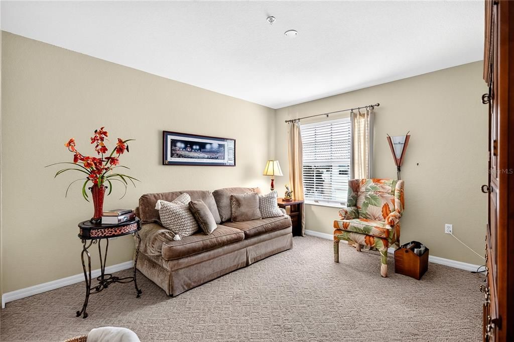 For Sale: $249,900 (2 beds, 2 baths, 1409 Square Feet)