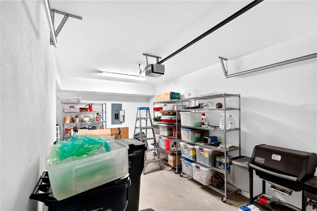For Sale: $249,900 (2 beds, 2 baths, 1409 Square Feet)