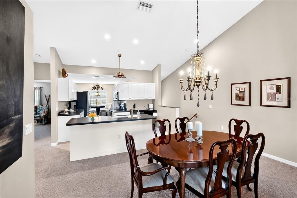 For Sale: $249,900 (2 beds, 2 baths, 1409 Square Feet)