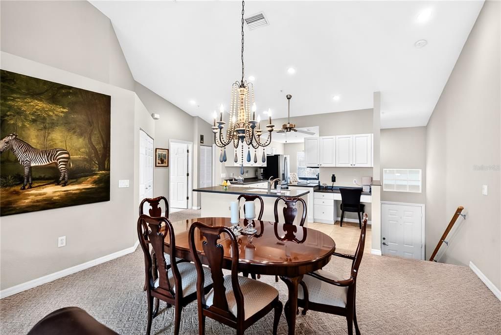 For Sale: $249,900 (2 beds, 2 baths, 1409 Square Feet)