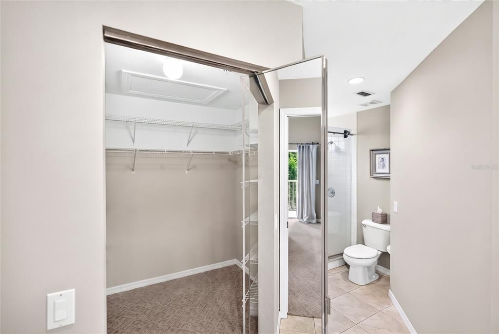 For Sale: $249,900 (2 beds, 2 baths, 1409 Square Feet)