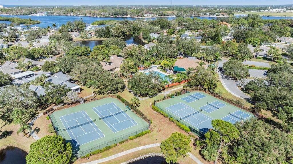 En Venta: $329,000 (3 camas, 2 baños, 1339 Pies cuadrados)