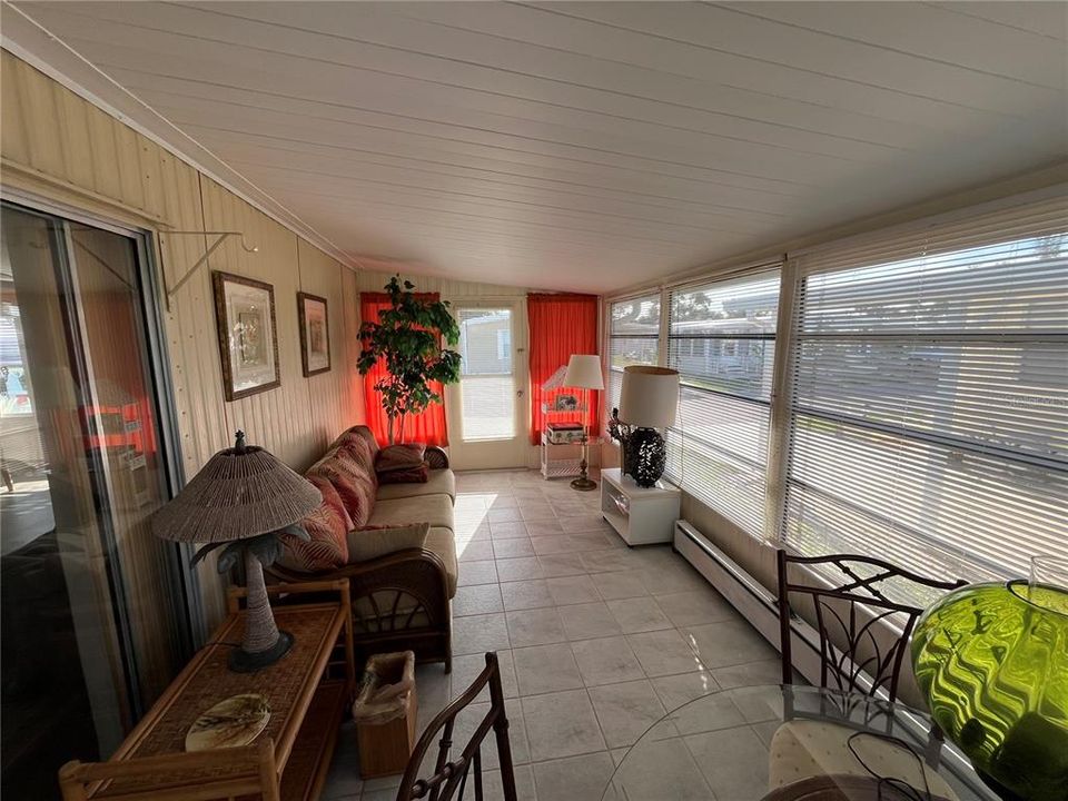 En Venta: $160,000 (2 camas, 2 baños, 1359 Pies cuadrados)