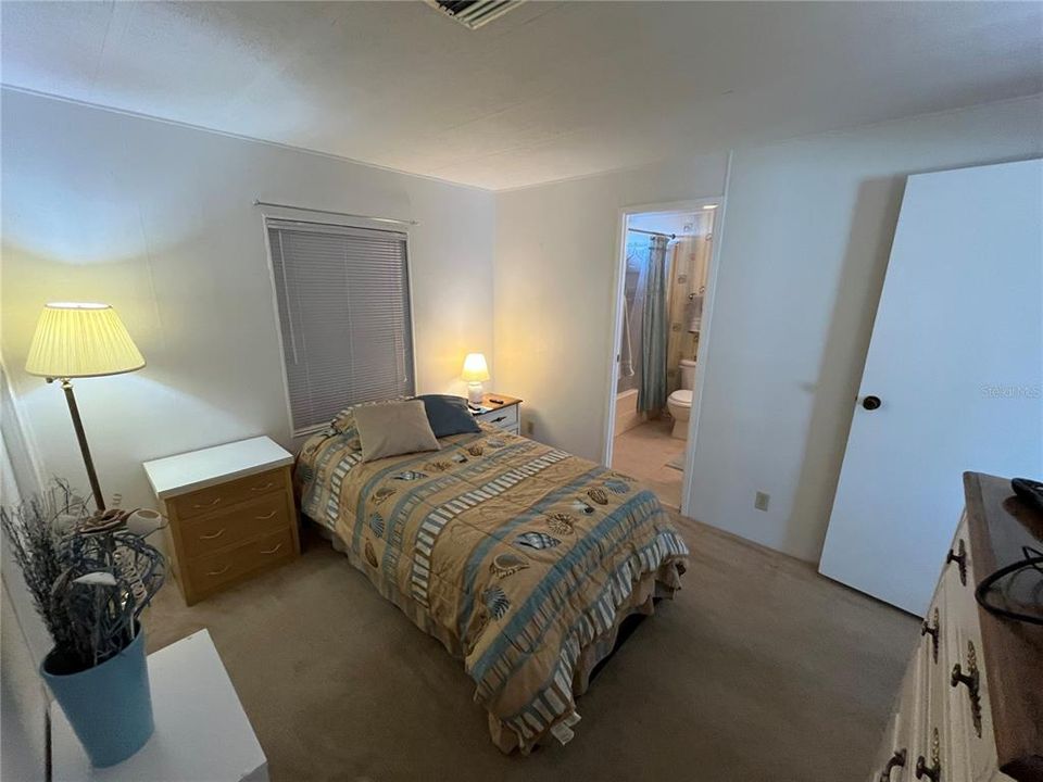 En Venta: $160,000 (2 camas, 2 baños, 1359 Pies cuadrados)