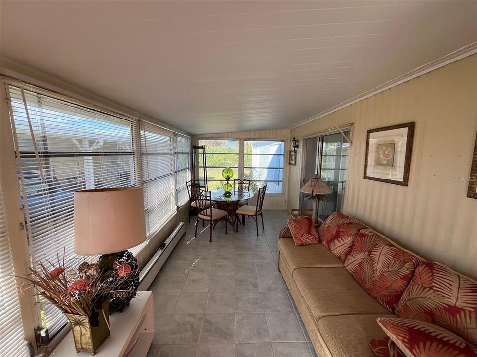 En Venta: $160,000 (2 camas, 2 baños, 1359 Pies cuadrados)