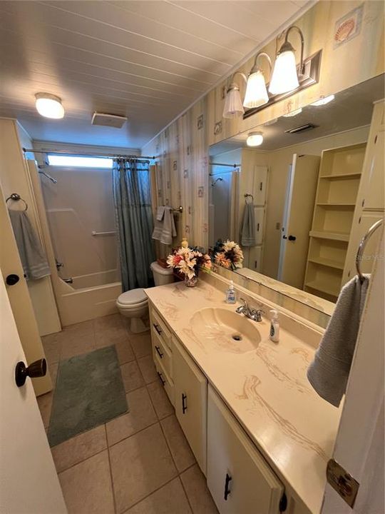 En Venta: $160,000 (2 camas, 2 baños, 1359 Pies cuadrados)