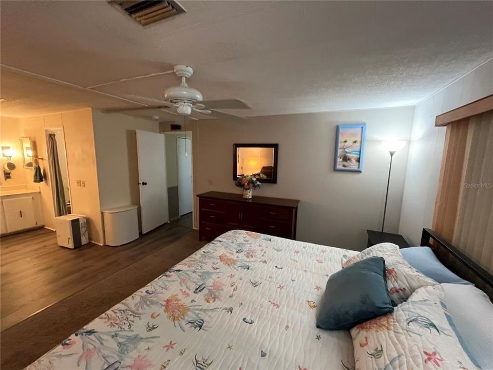 En Venta: $160,000 (2 camas, 2 baños, 1359 Pies cuadrados)