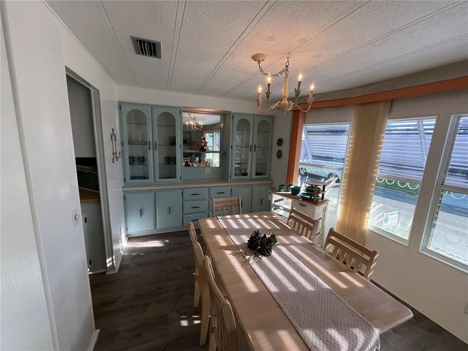 En Venta: $160,000 (2 camas, 2 baños, 1359 Pies cuadrados)