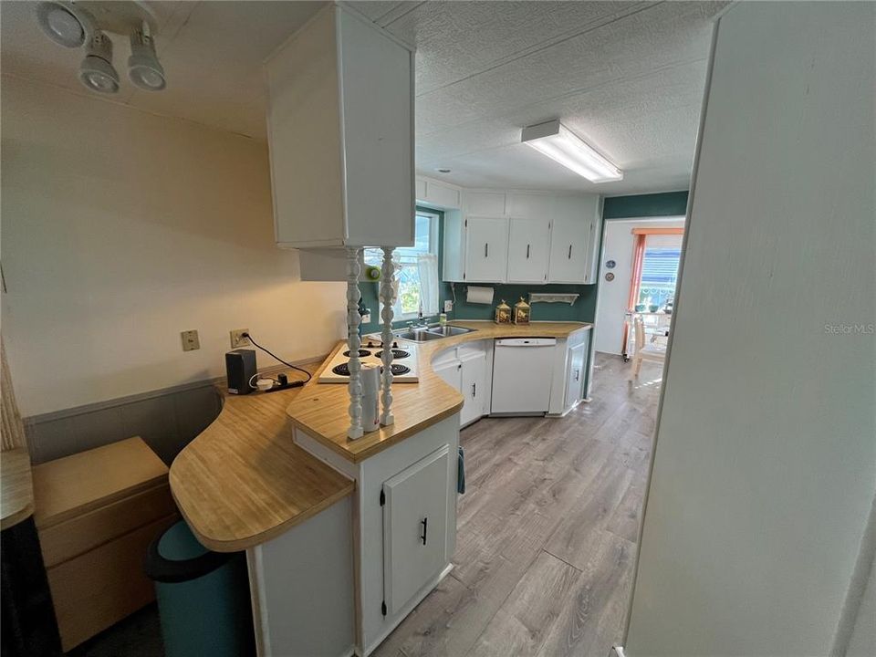 En Venta: $160,000 (2 camas, 2 baños, 1359 Pies cuadrados)