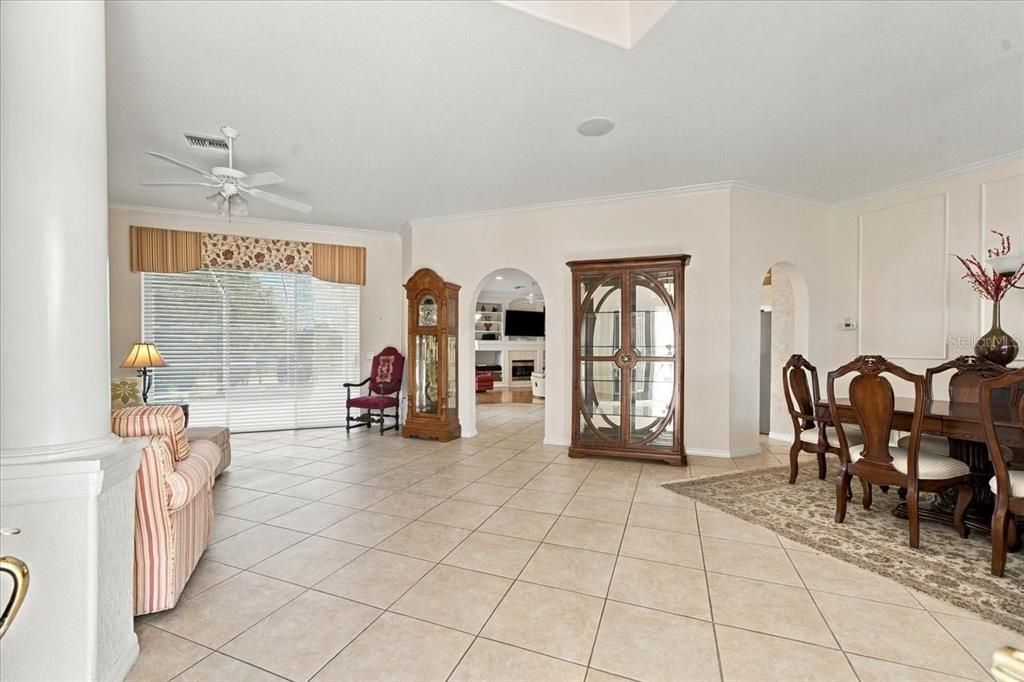 待售: $419,750 (3 贝兹, 2 浴室, 2644 平方英尺)