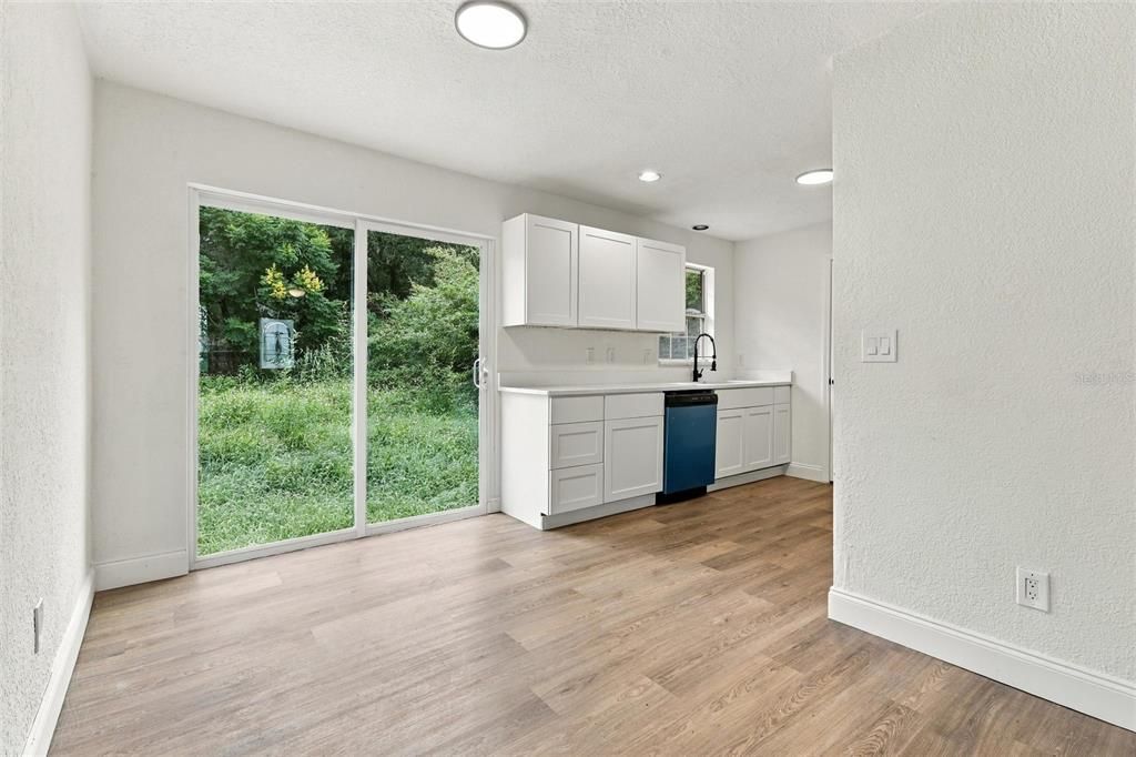 En Venta: $279,000 (3 camas, 2 baños, 1152 Pies cuadrados)
