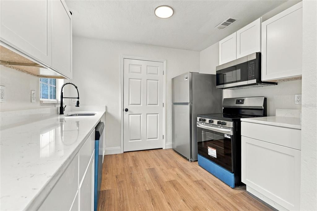 En Venta: $279,000 (3 camas, 2 baños, 1152 Pies cuadrados)