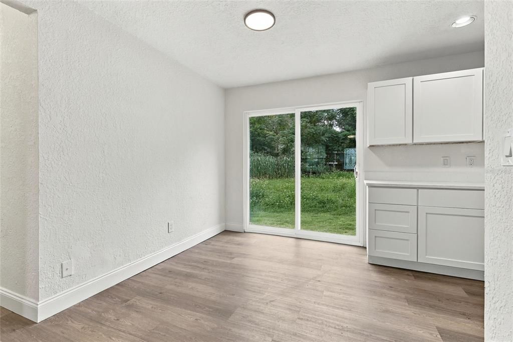 En Venta: $279,000 (3 camas, 2 baños, 1152 Pies cuadrados)